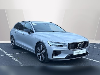 2025 (74) - 2.0 T8 [455] PHEV Ultra Dark 5dr AWD Auto Estate