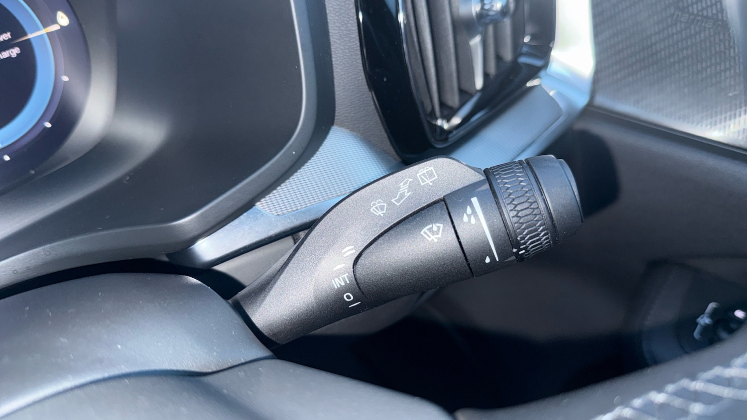 Used Volvo V60 2025 for sale - 76831542: Photo 21