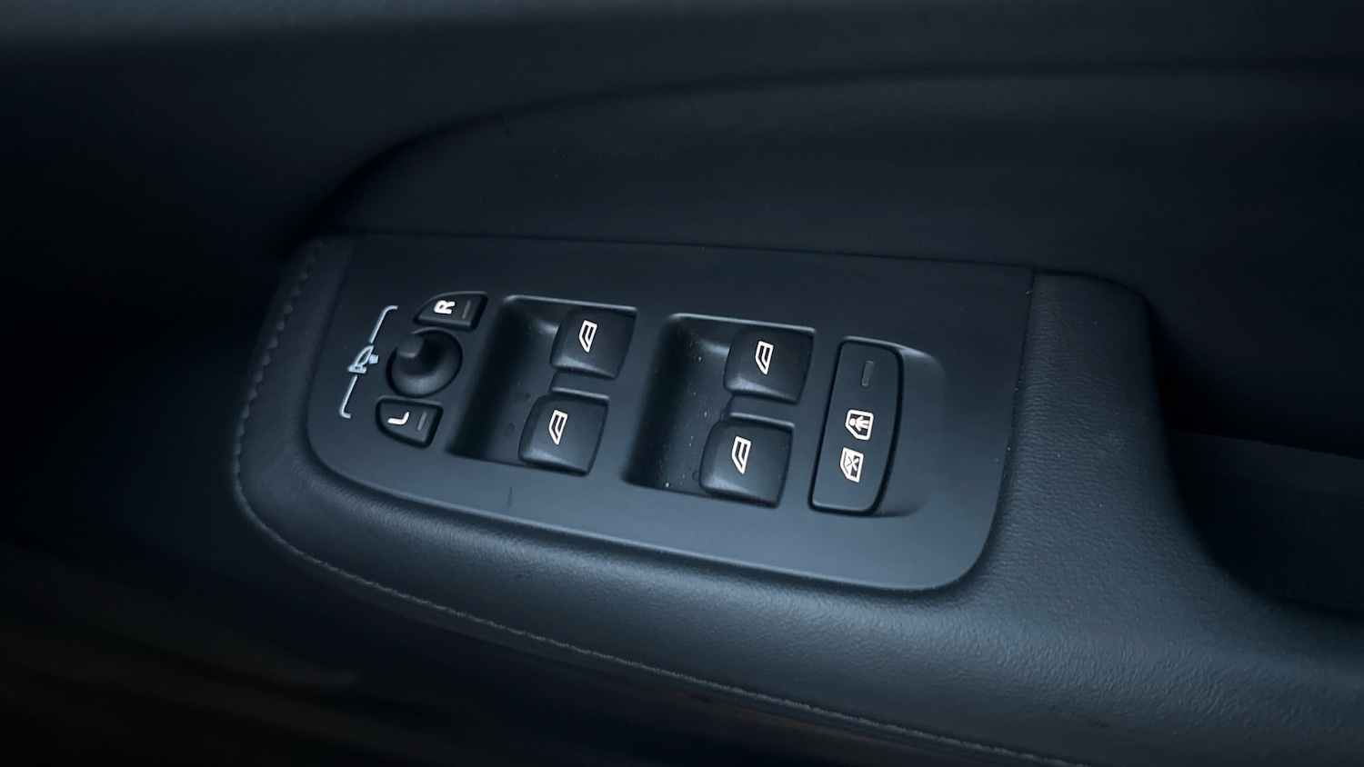 Used Volvo V60 2025 for sale - 76831542: Photo 22