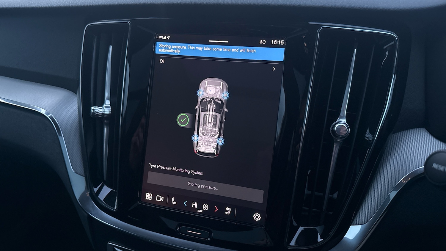 Used Volvo V60 2025 for sale - 76831542: Photo 35