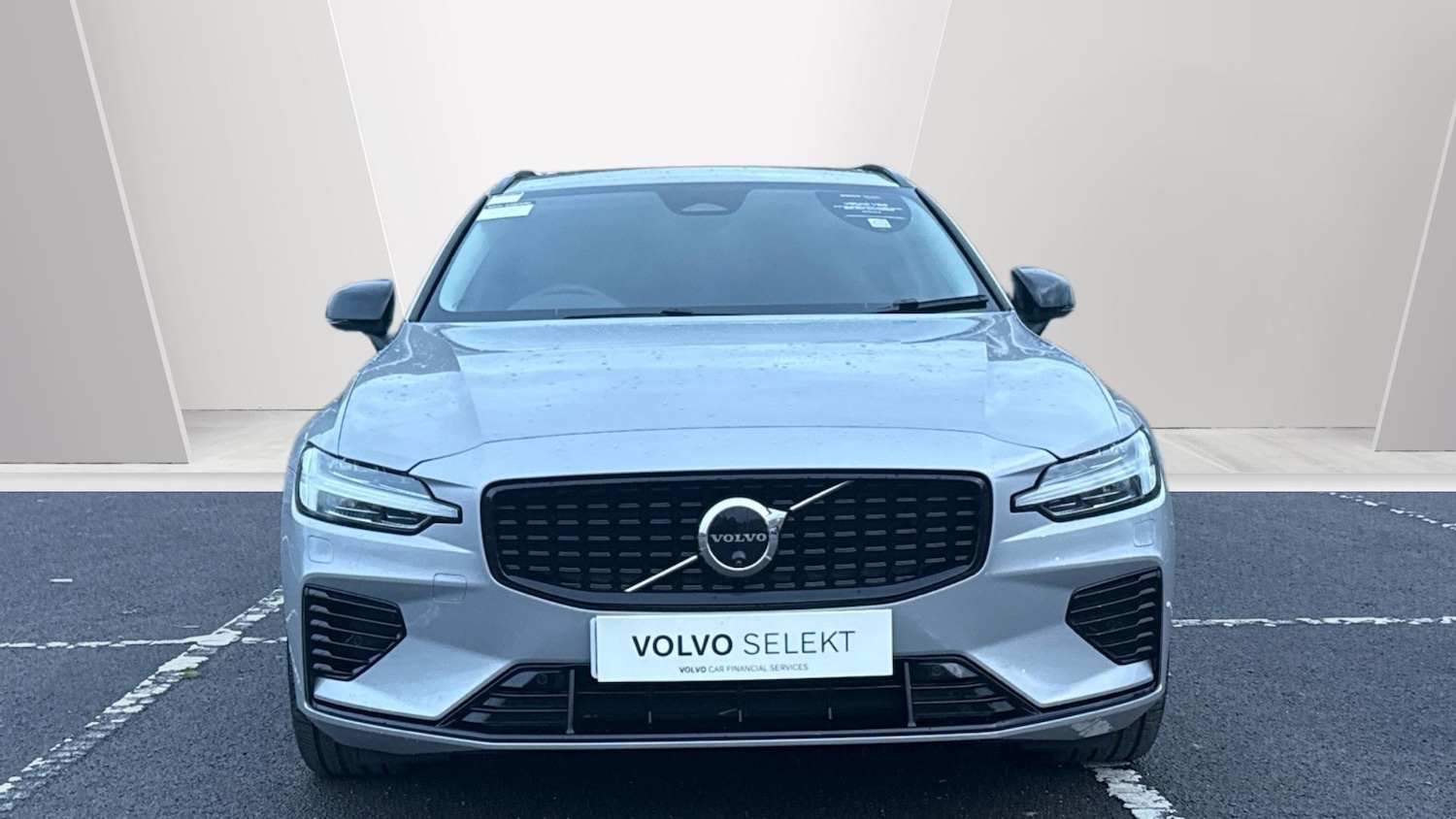 Used Volvo V60 2025 for sale - 76831542: Photo 8