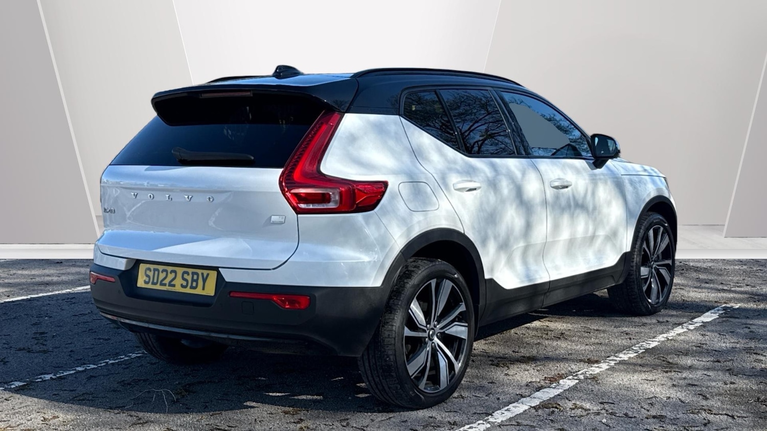 Used Volvo XC40 2022 for sale - 78063964: Photo 2