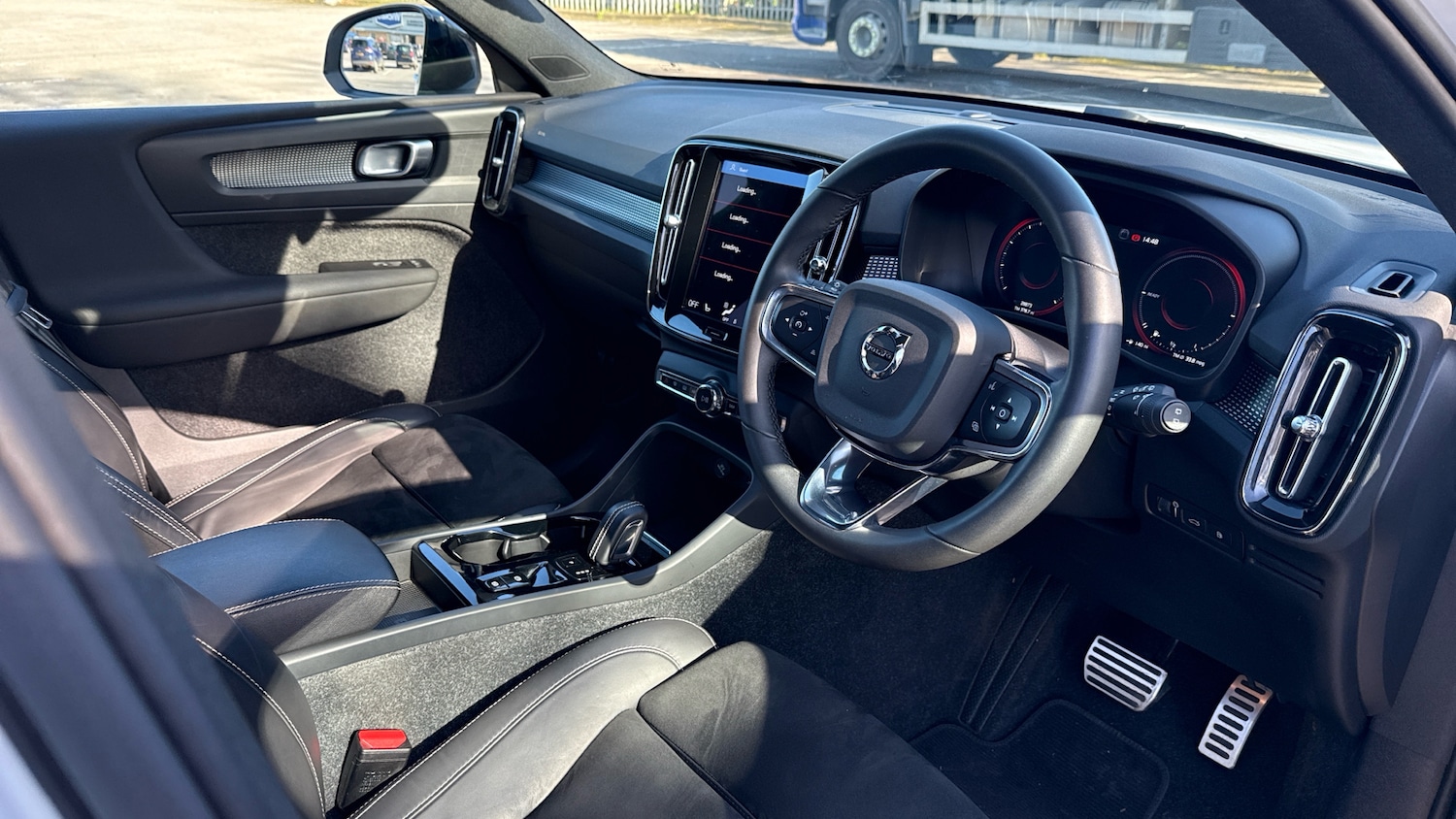 Used Volvo XC40 2022 for sale - 78063964: Photo 4