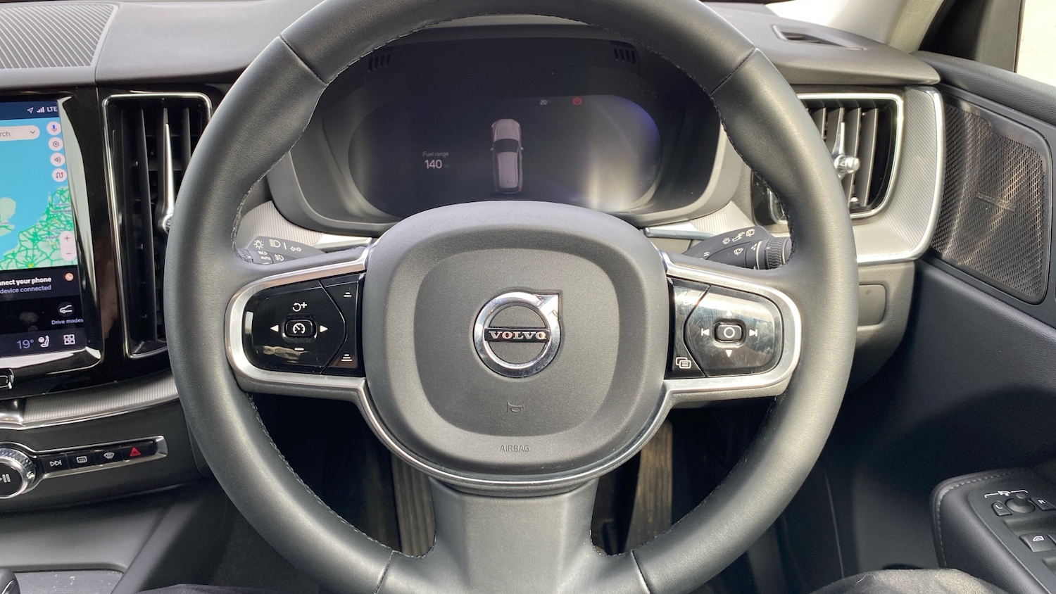 Used Volvo XC60 2023 for sale - 77999235: Photo 10