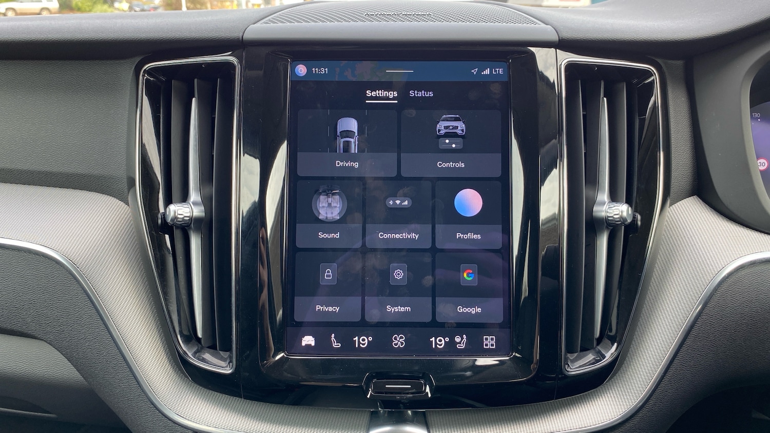 Used Volvo XC60 2023 for sale - 77999235: Photo 17