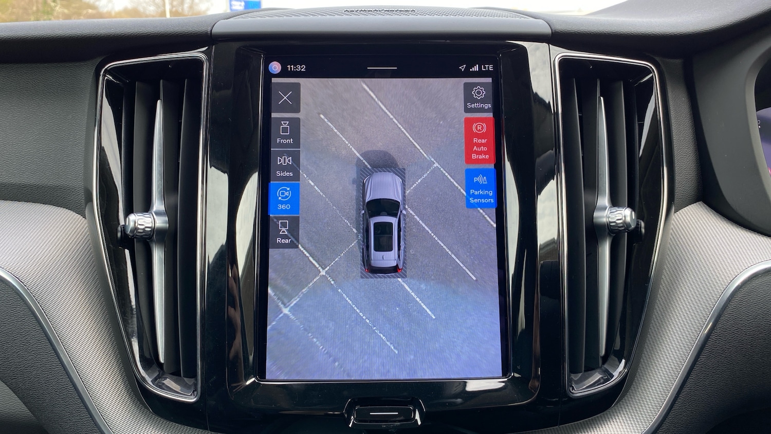 Used Volvo XC60 2023 for sale - 77999235: Photo 19