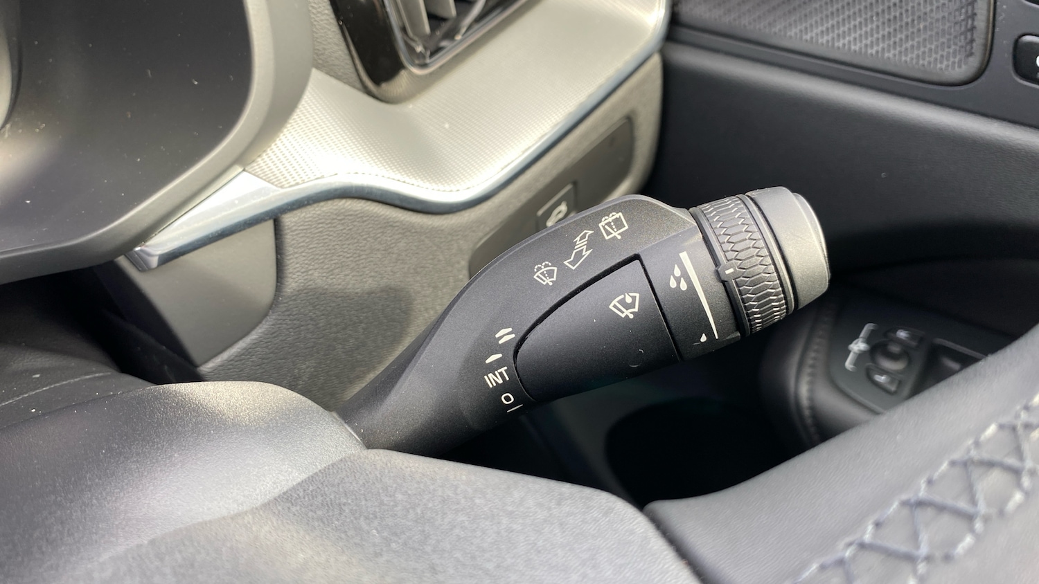 Used Volvo XC60 2023 for sale - 77999235: Photo 23