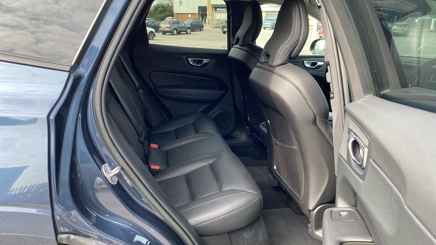 Used Volvo XC60 2023 for sale - 77999235: Photo 6