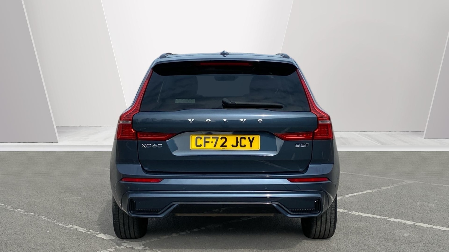 Used Volvo XC60 2023 for sale - 77999235: Photo 7