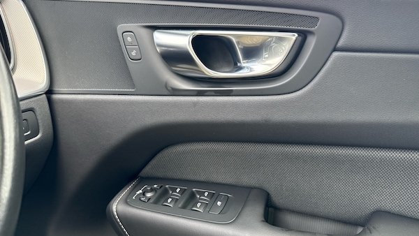 Used Volvo XC60 2021 for sale - 75723642: Photo 15