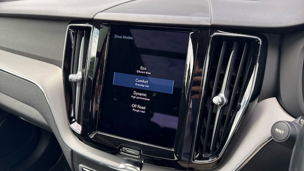 Used Volvo XC60 2021 for sale - 75723642: Photo 33