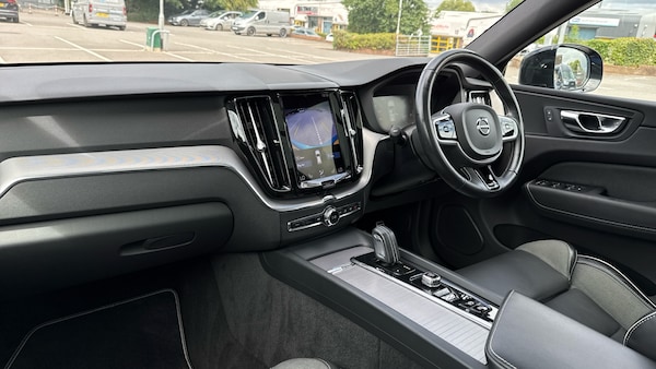 Used Volvo XC60 2021 for sale - 75723642: Photo 4
