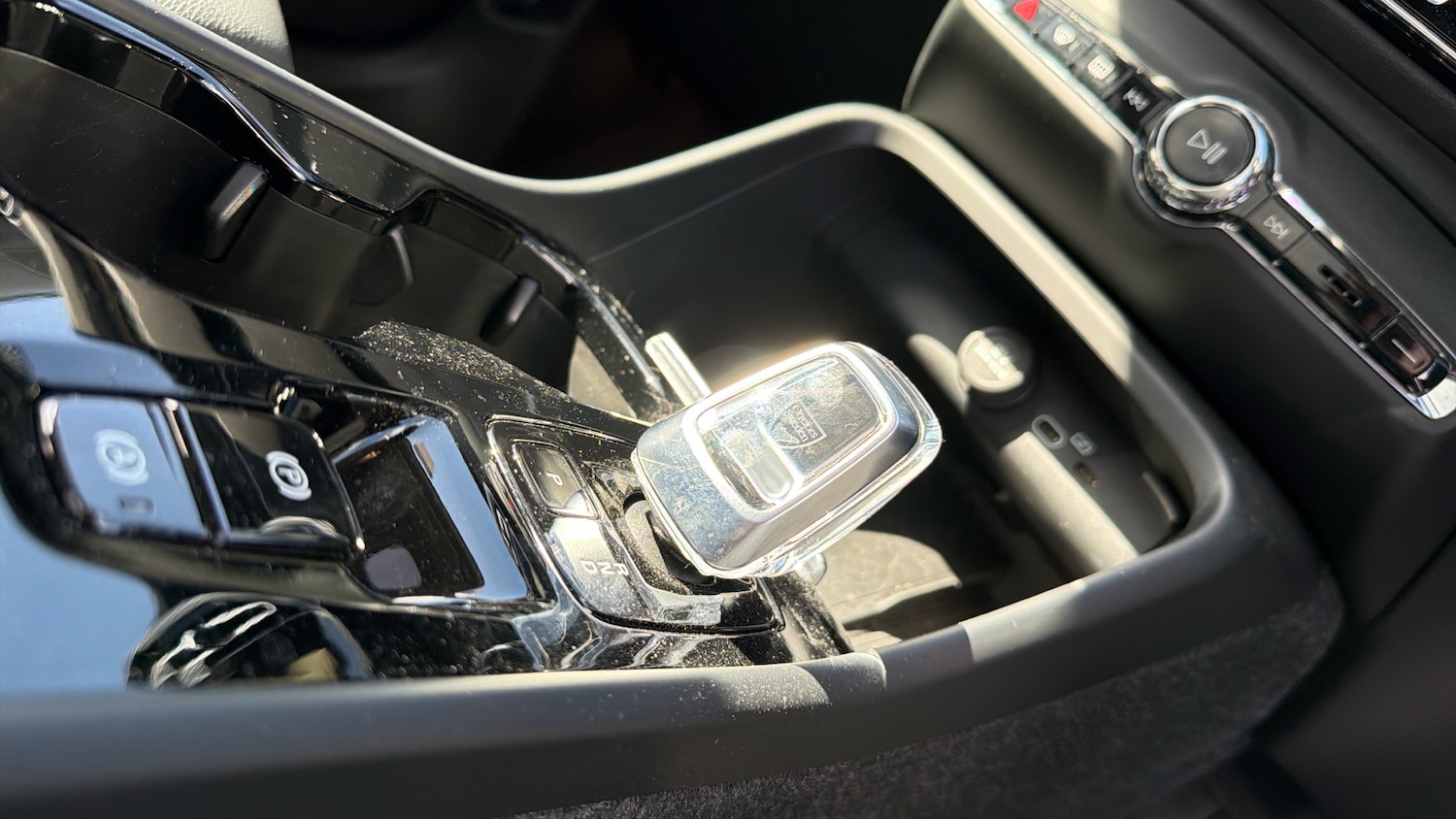 Used Volvo XC40 2024 for sale - 78109187: Photo 25