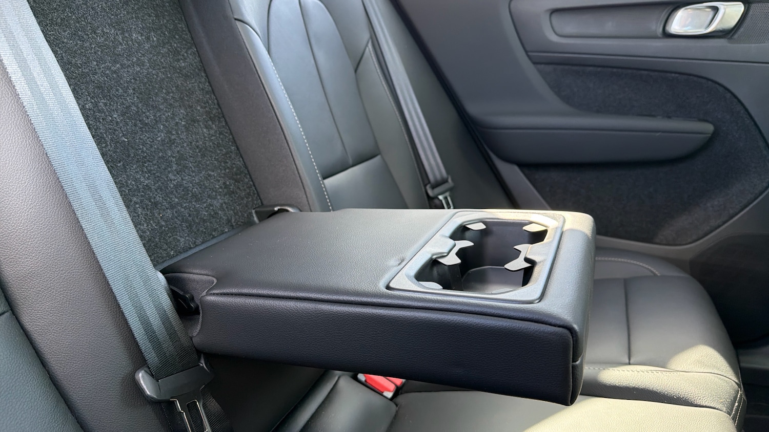 Used Volvo XC40 2024 for sale - 78109187: Photo 31