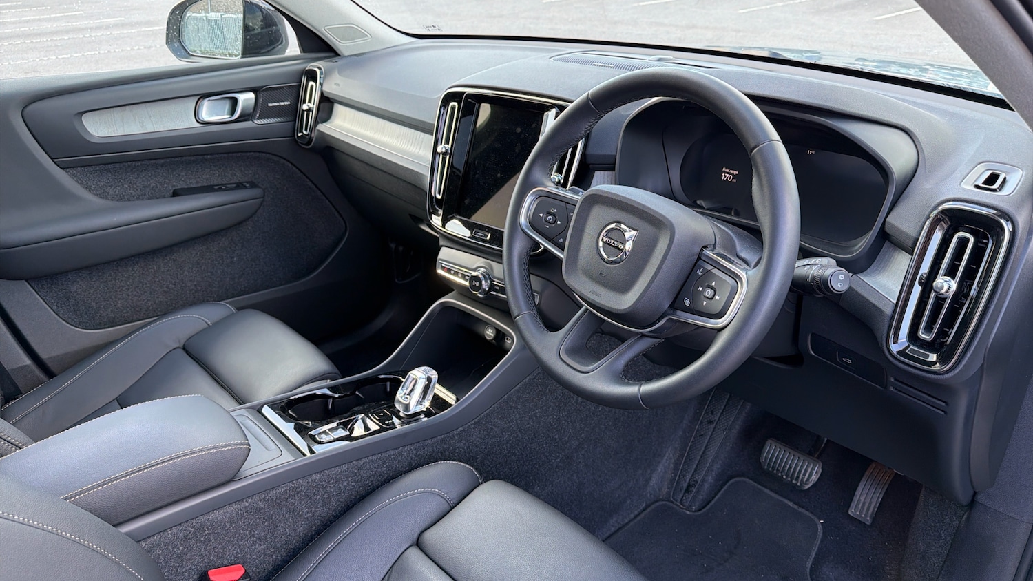 Used Volvo XC40 2024 for sale - 78109187: Photo 4