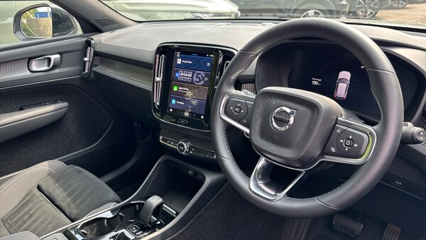 Used Volvo XC40 2024 for sale - 75515013: Photo 5