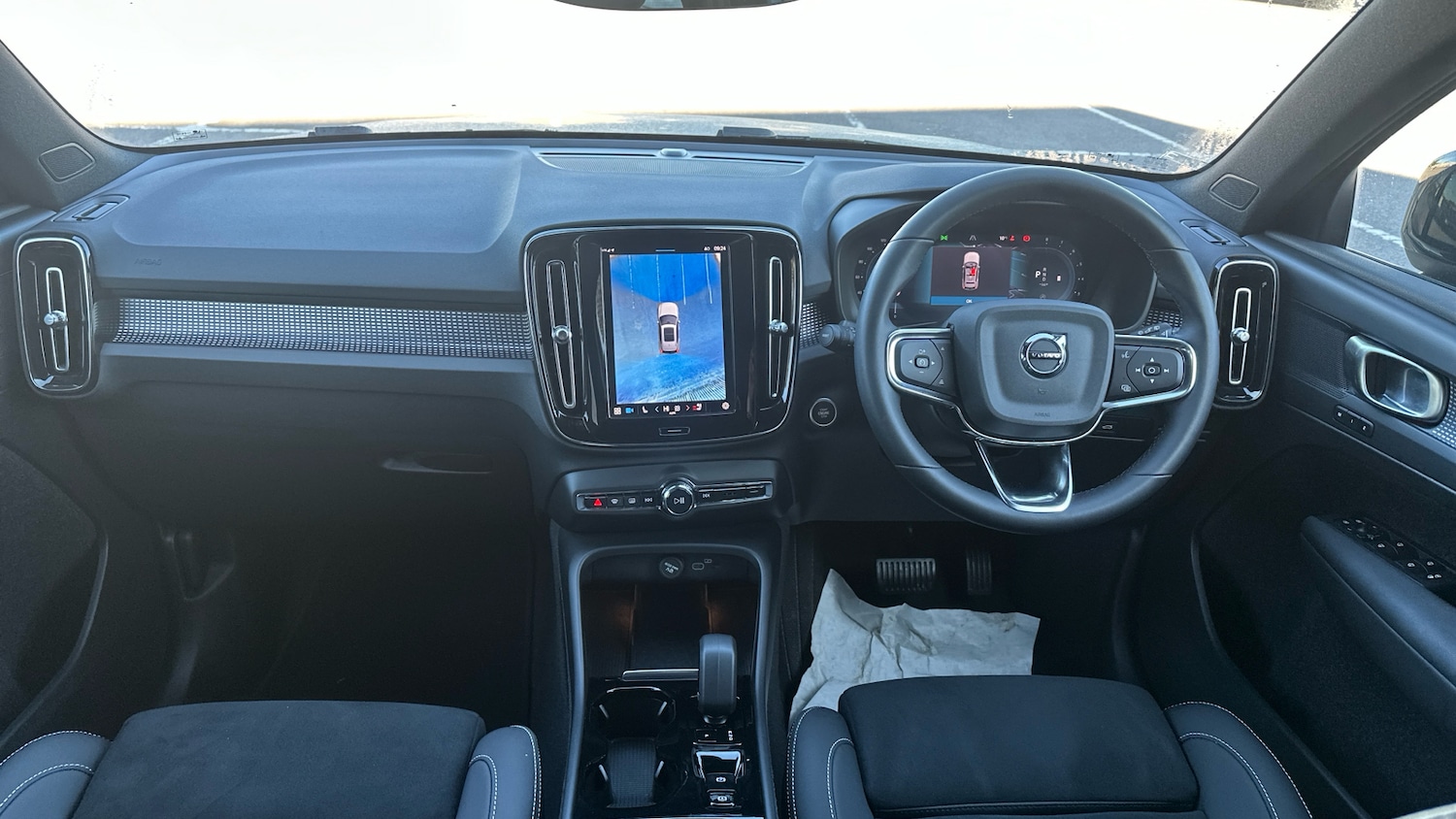 Used Volvo XC40 2023 for sale - 75983014: Photo 20