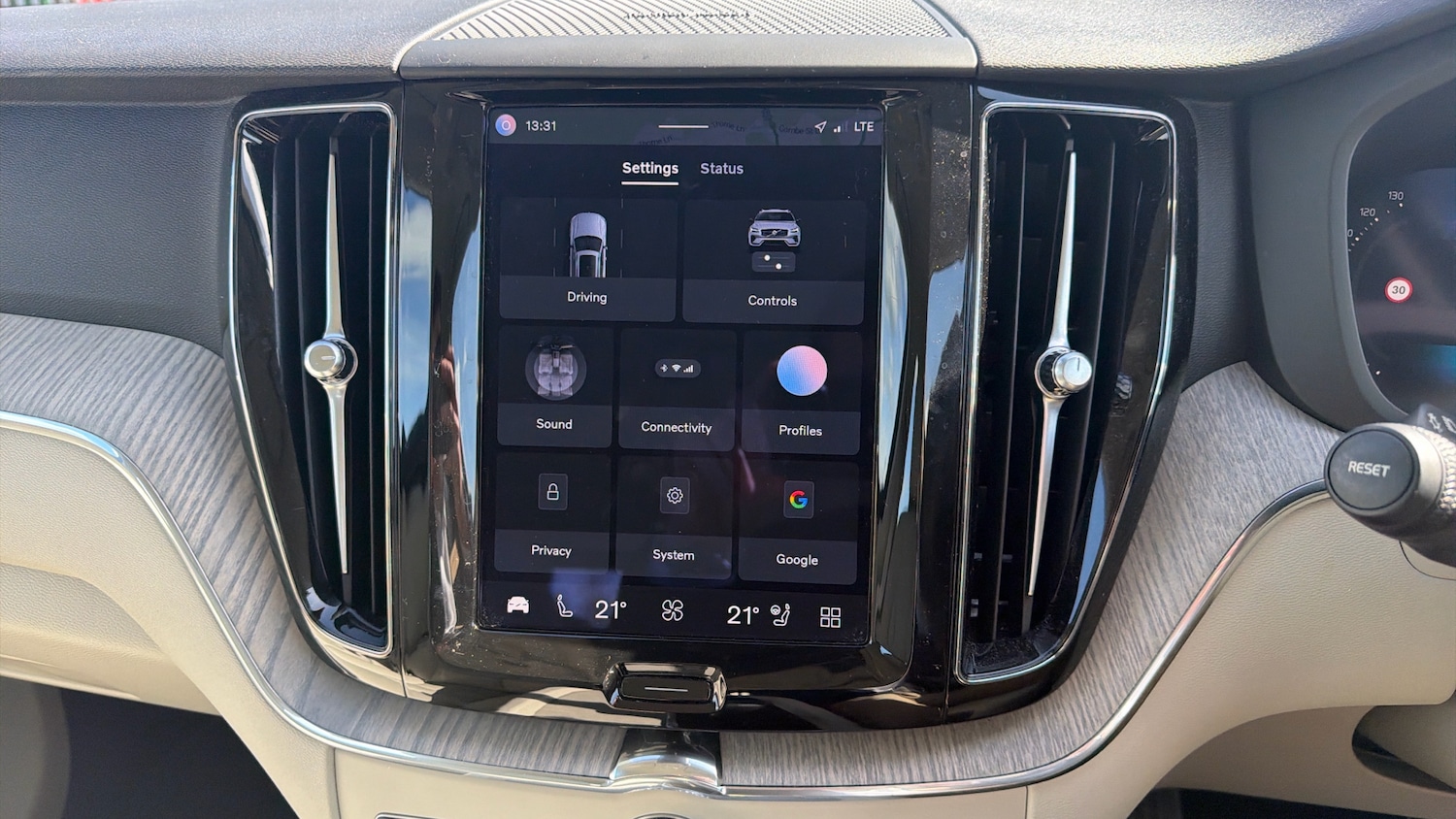 Used Volvo XC60 2023 for sale - 78066644: Photo 15