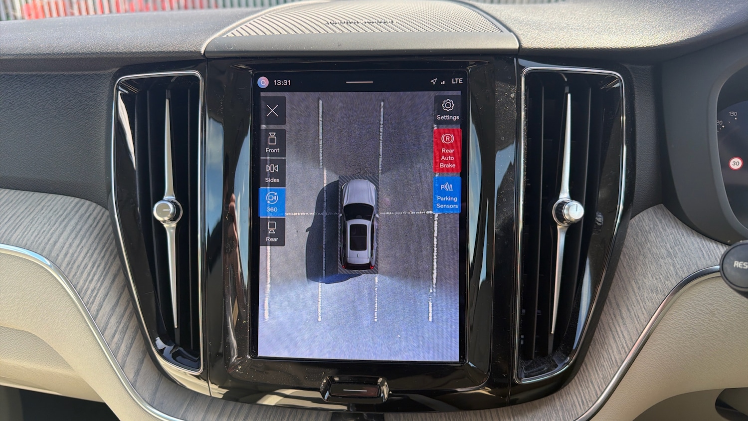 Used Volvo XC60 2023 for sale - 78066644: Photo 16