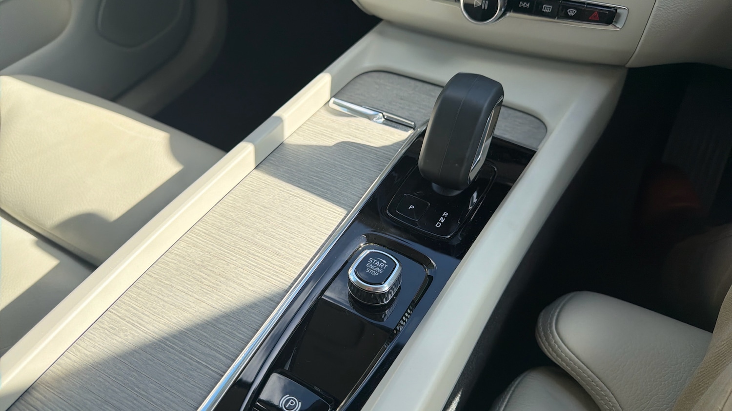 Used Volvo XC60 2023 for sale - 78066644: Photo 23