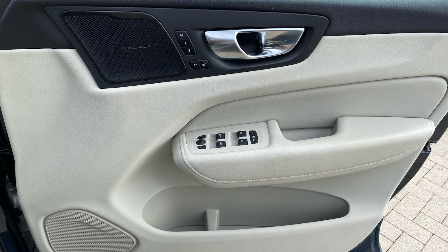 Used Volvo XC60 2023 for sale - 78066644: Photo 26