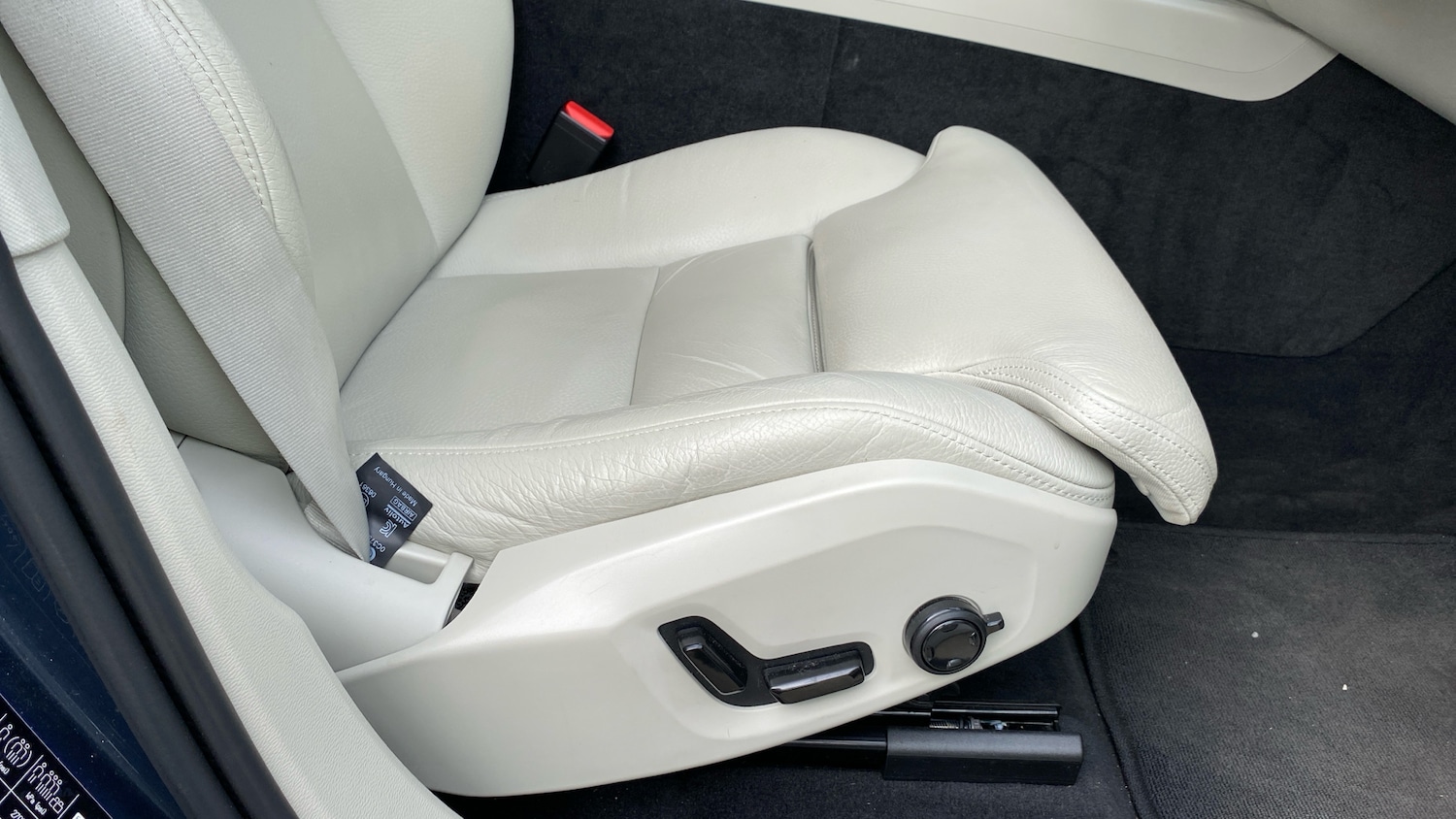 Used Volvo XC60 2023 for sale - 78066644: Photo 27