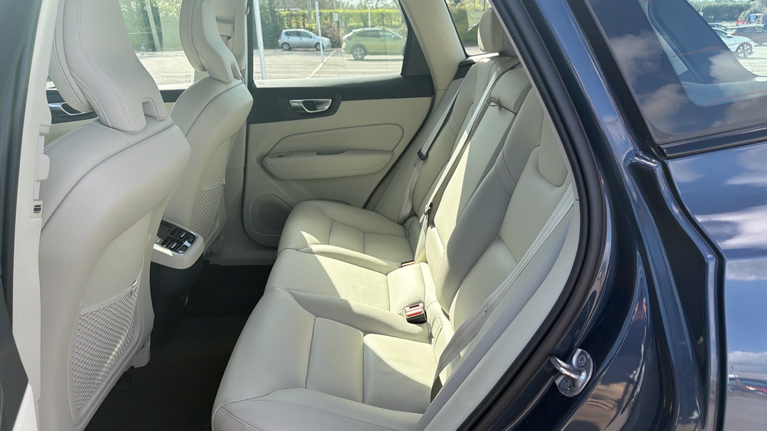 Used Volvo XC60 2023 for sale - 78066644: Photo 29