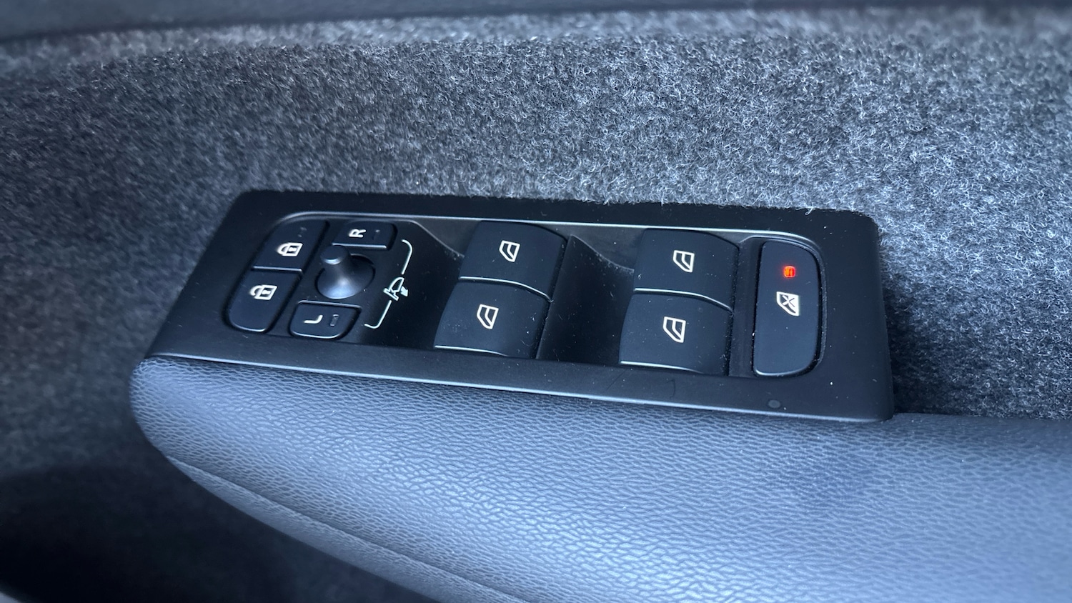 Used Volvo XC40 2022 for sale - 77078973: Photo 23