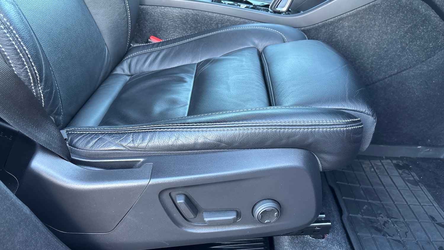 Used Volvo XC40 2022 for sale - 77078973: Photo 29