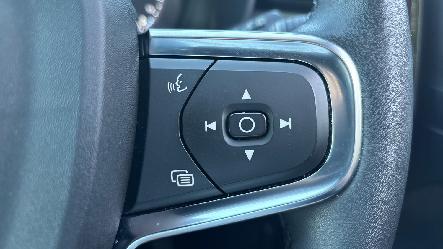 Used Volvo XC40 2023 for sale - 77758586: Photo 22