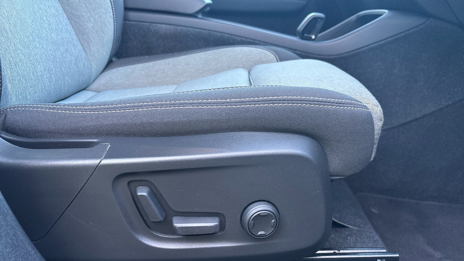 Used Volvo XC40 2023 for sale - 77758586: Photo 30