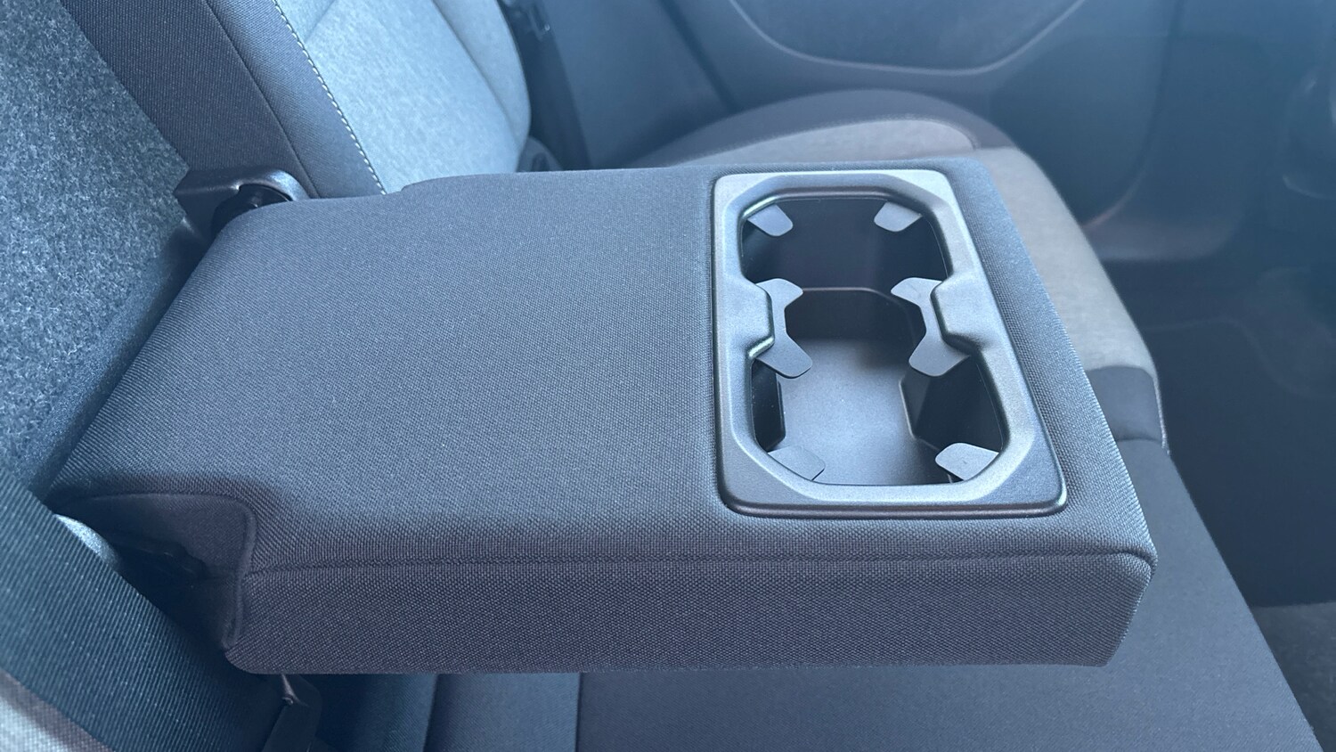 Used Volvo XC40 2023 for sale - 77758586: Photo 33