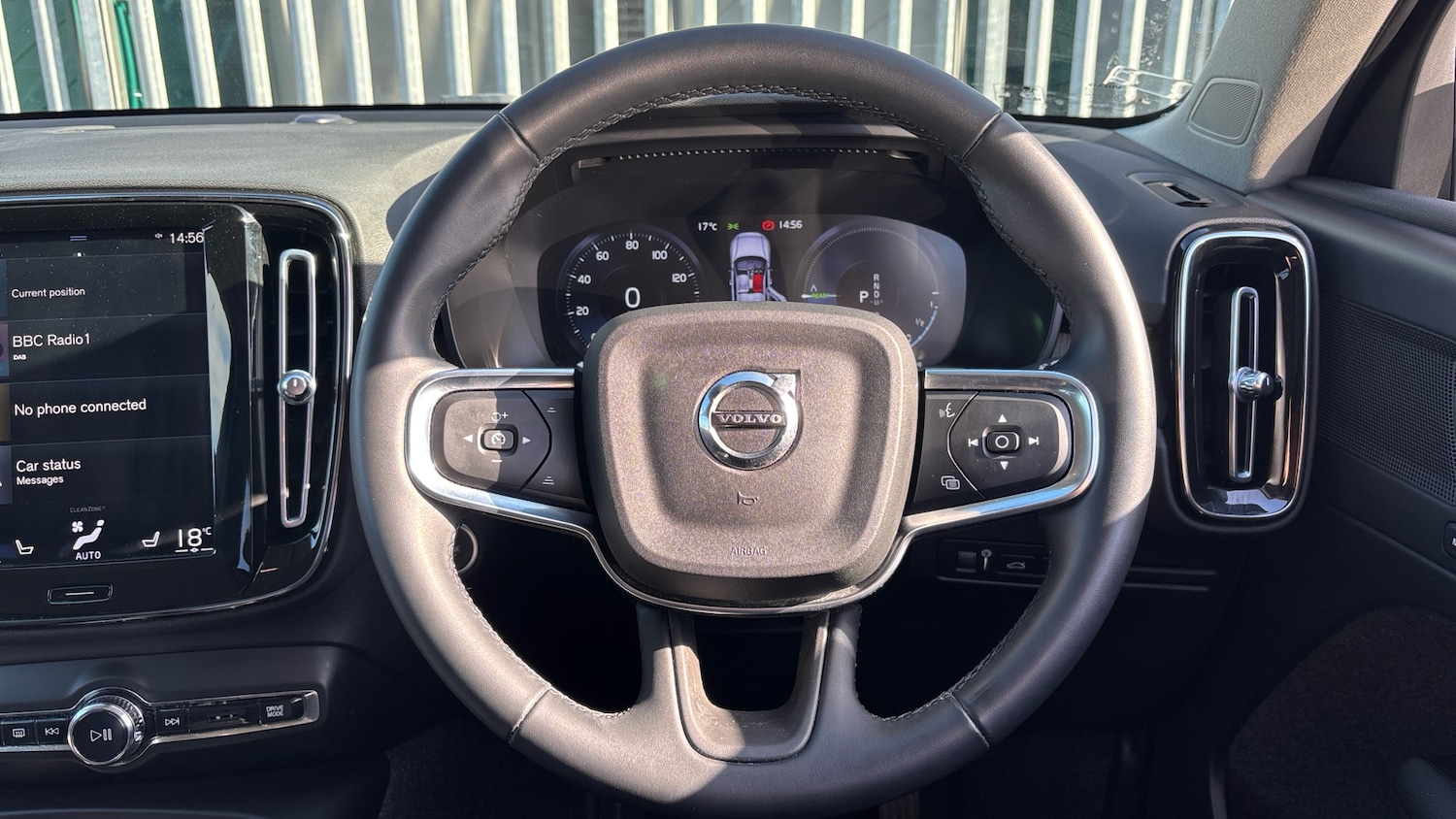 Used Volvo XC40 2021 for sale - 77999239: Photo 10