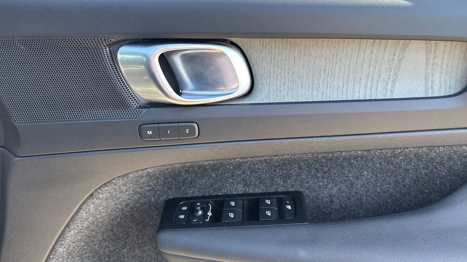 Used Volvo XC40 2021 for sale - 77999239: Photo 28