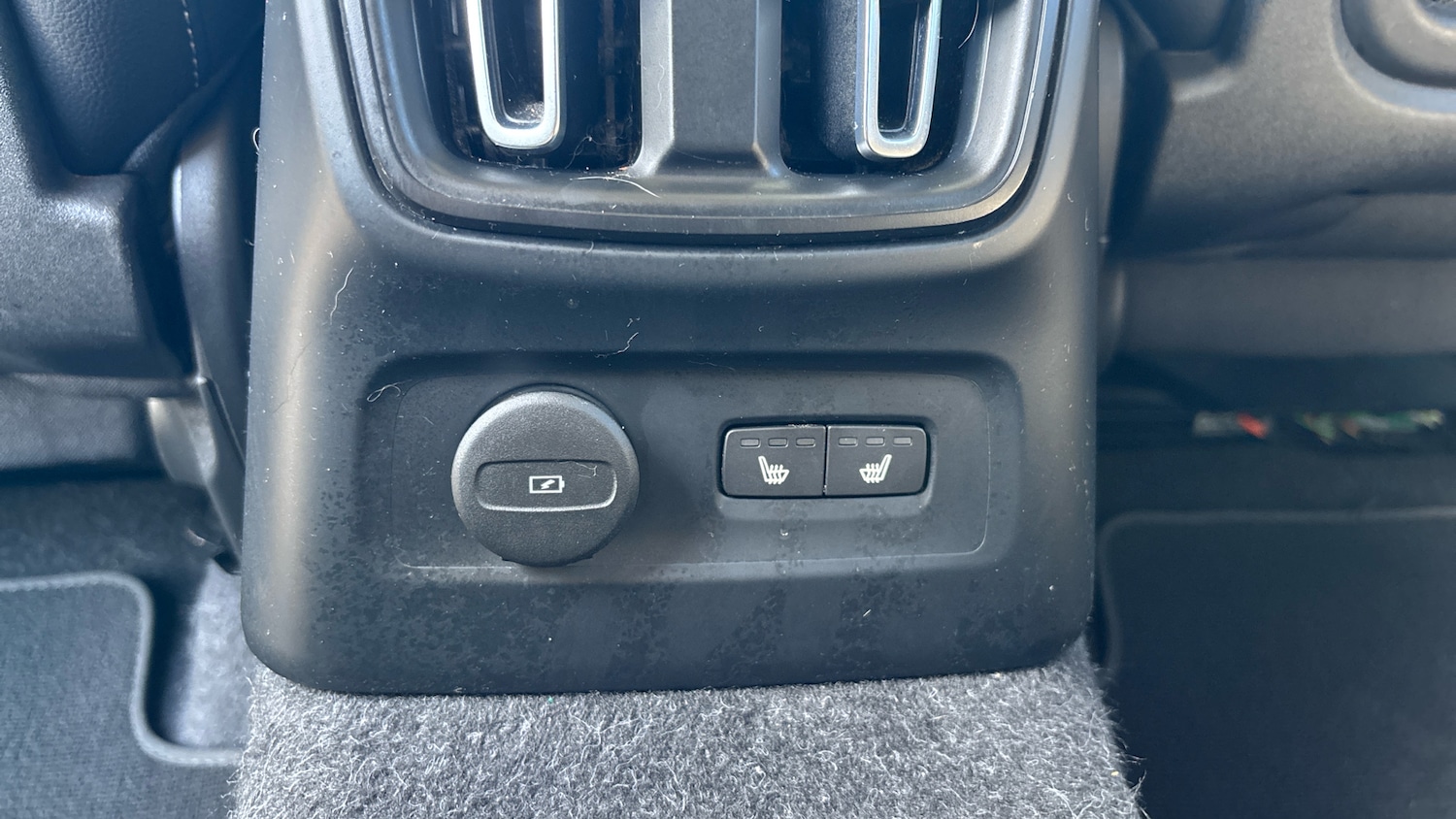 Used Volvo XC40 2021 for sale - 77999239: Photo 30