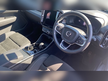 Used Volvo XC40 2025 for sale - 78699105: Photo