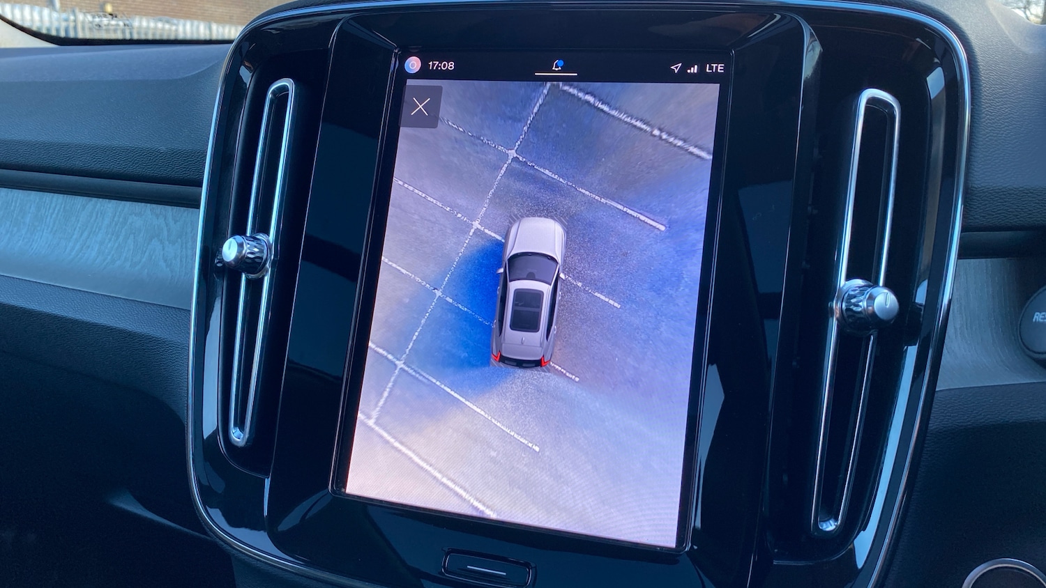 Used Volvo XC40 2025 for sale - 78109191: Photo 18