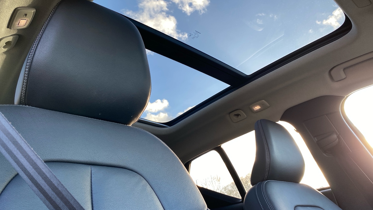 Used Volvo XC40 2025 for sale - 78109191: Photo 30