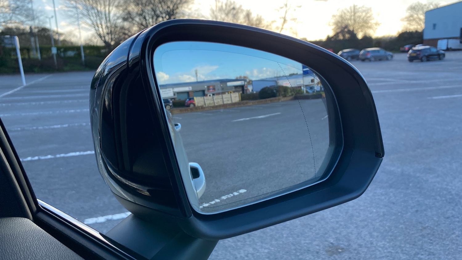 Used Volvo XC40 2025 for sale - 78109191: Photo 31