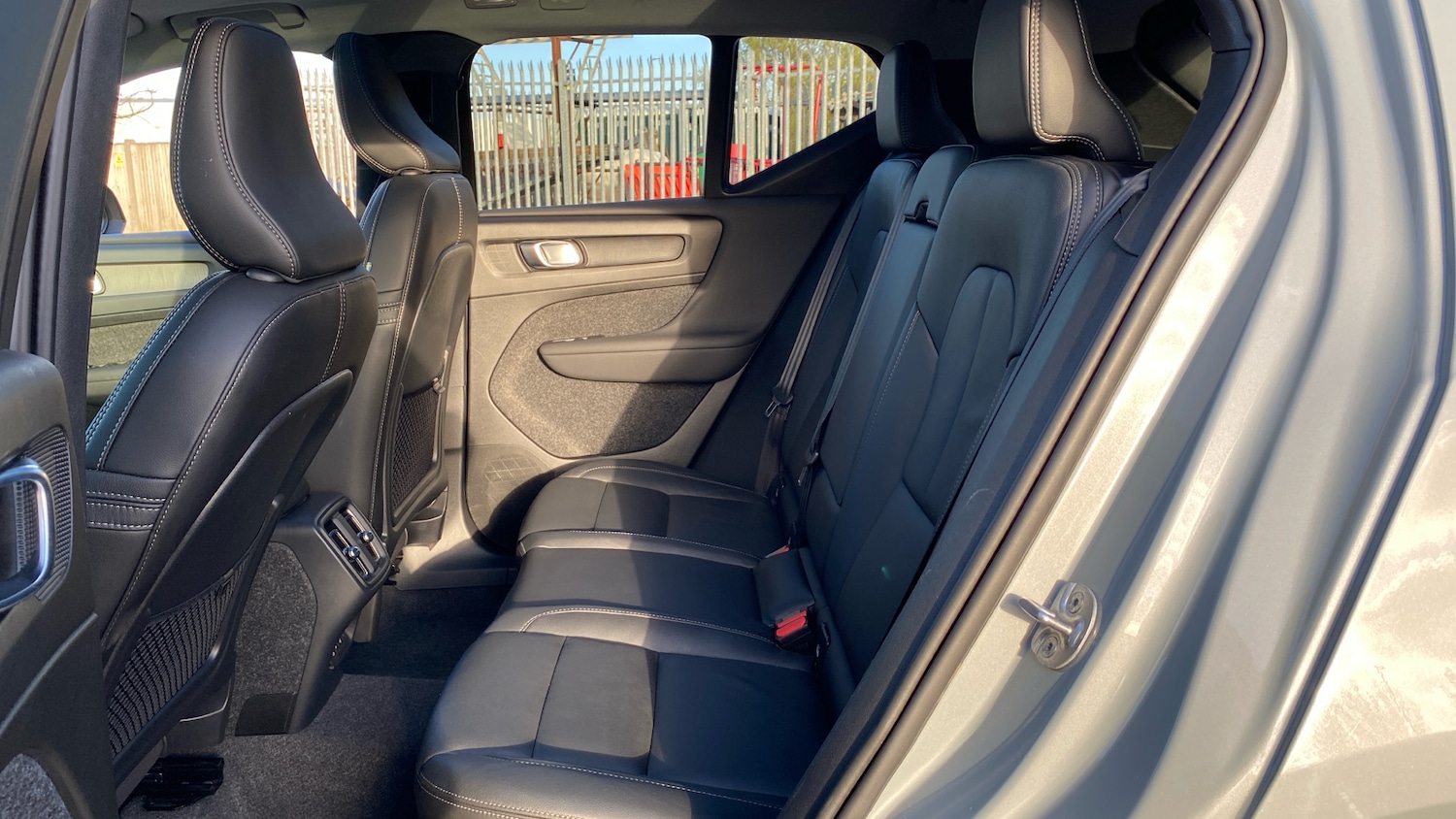 Used Volvo XC40 2025 for sale - 78109191: Photo 32