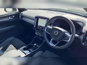Used Volvo XC40 2024 for sale - 79614350: Photo