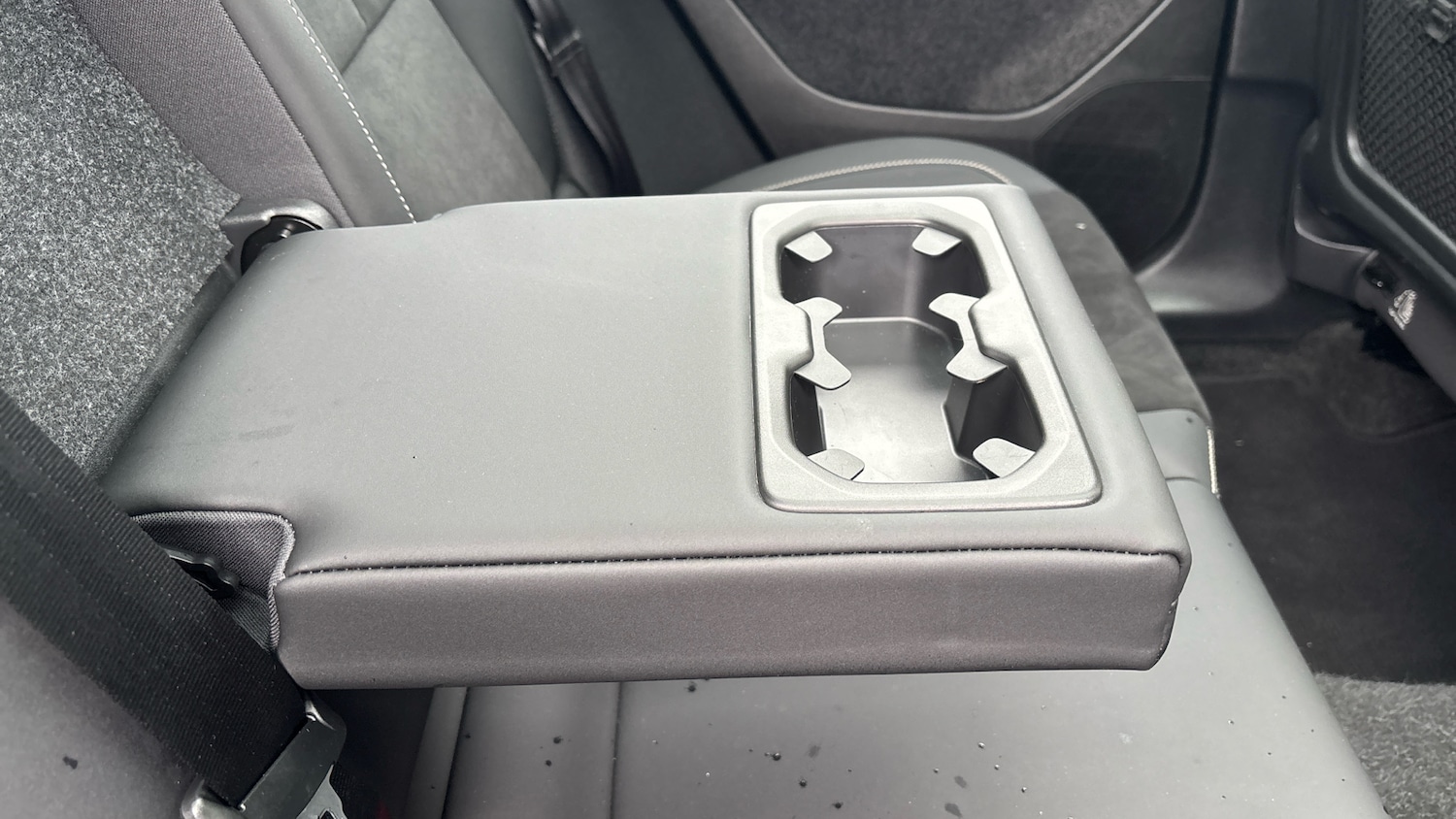 Used Volvo XC40 2022 for sale - 77847684: Photo 34