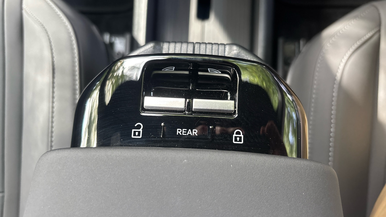 Used Volvo EX30 2025 for sale - 77459620: Photo 28