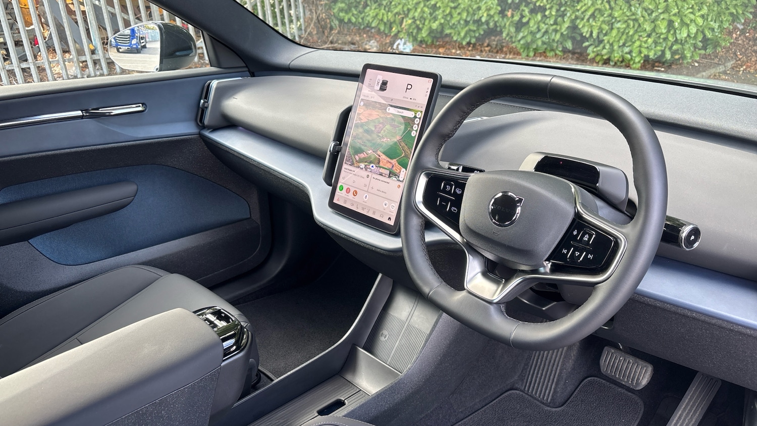 Used Volvo EX30 2025 for sale - 77459620: Photo 5