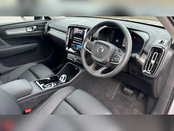 Used Volvo XC40 2025 for sale - 77195646: Photo