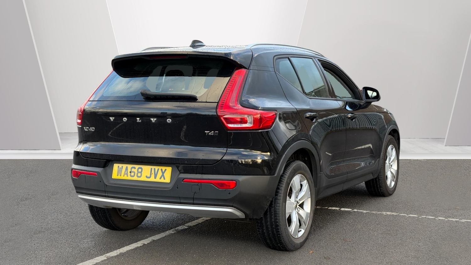 Used Volvo XC40 2019 for sale - 76859036: Photo 2