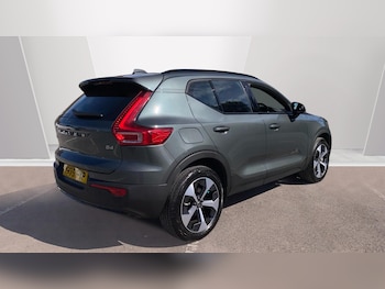Used Volvo XC40 2025 for sale - 79445696: Photo