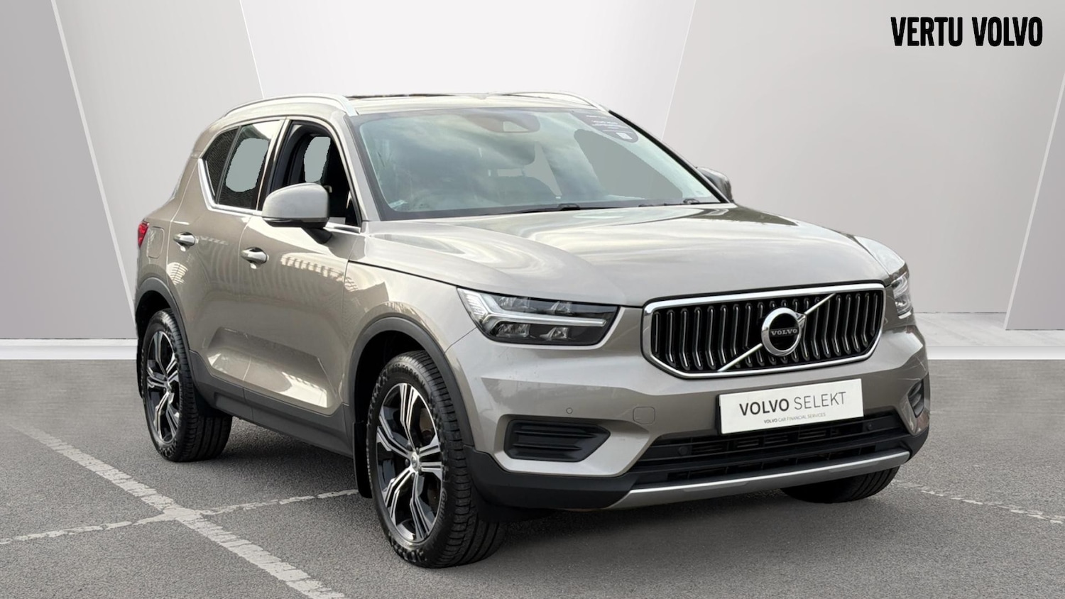 Used Volvo XC40 2022 for sale - 76653200: Photo 1