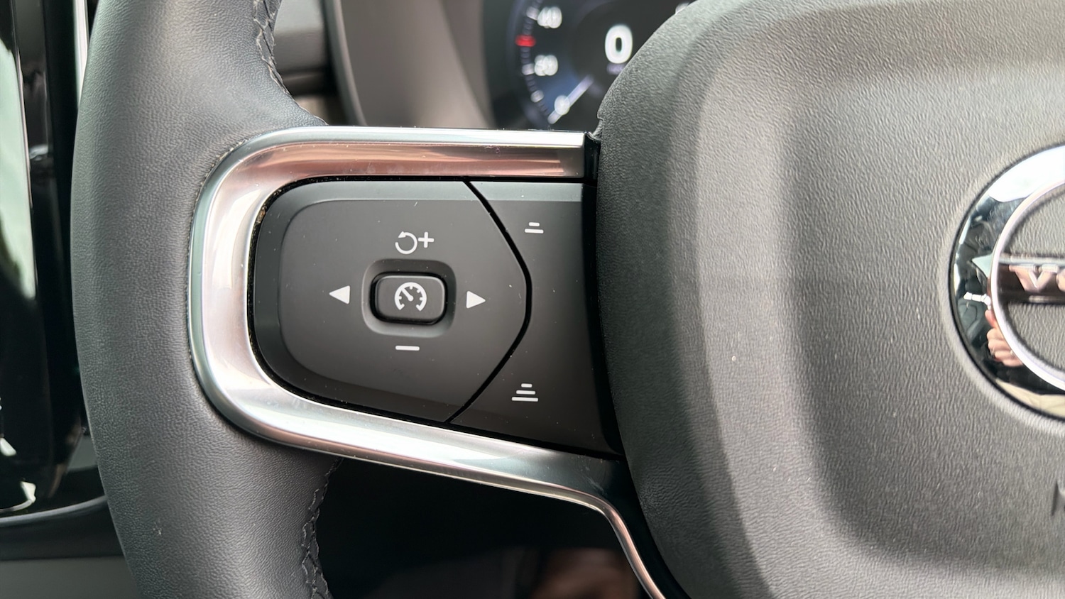 Used Volvo XC40 2022 for sale - 76653200: Photo 18