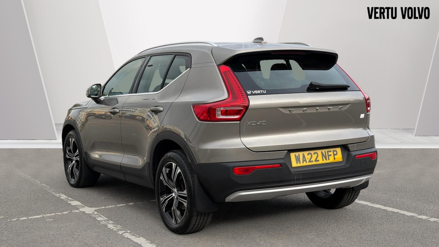 Used Volvo XC40 2022 for sale - 76653200: Photo 2